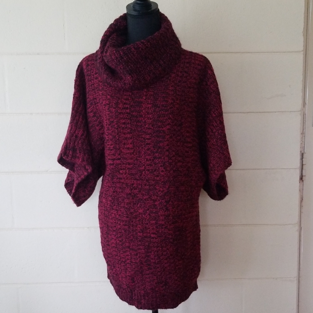OVERSIZED SWEATER